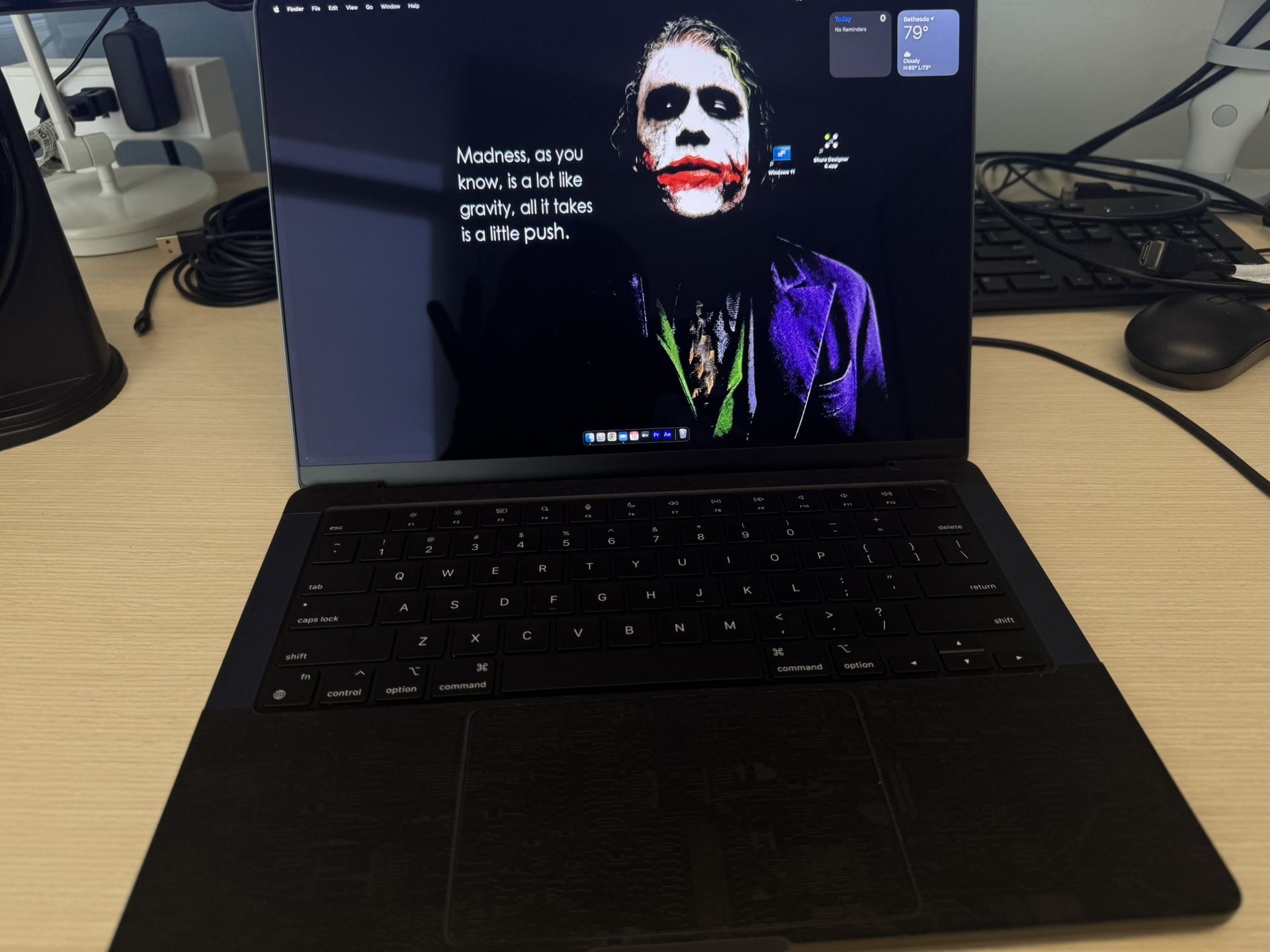 MacBook Pro M4 Pro 48gb / 1tb / 14CPU 20GPU Like New Condition