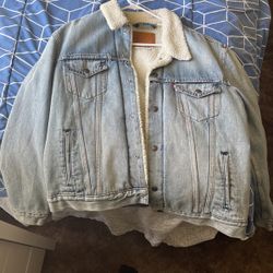 levi jean jacket for men size L