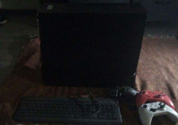 Gaming pc and psp with games and charger and Xbox one controllers lot
