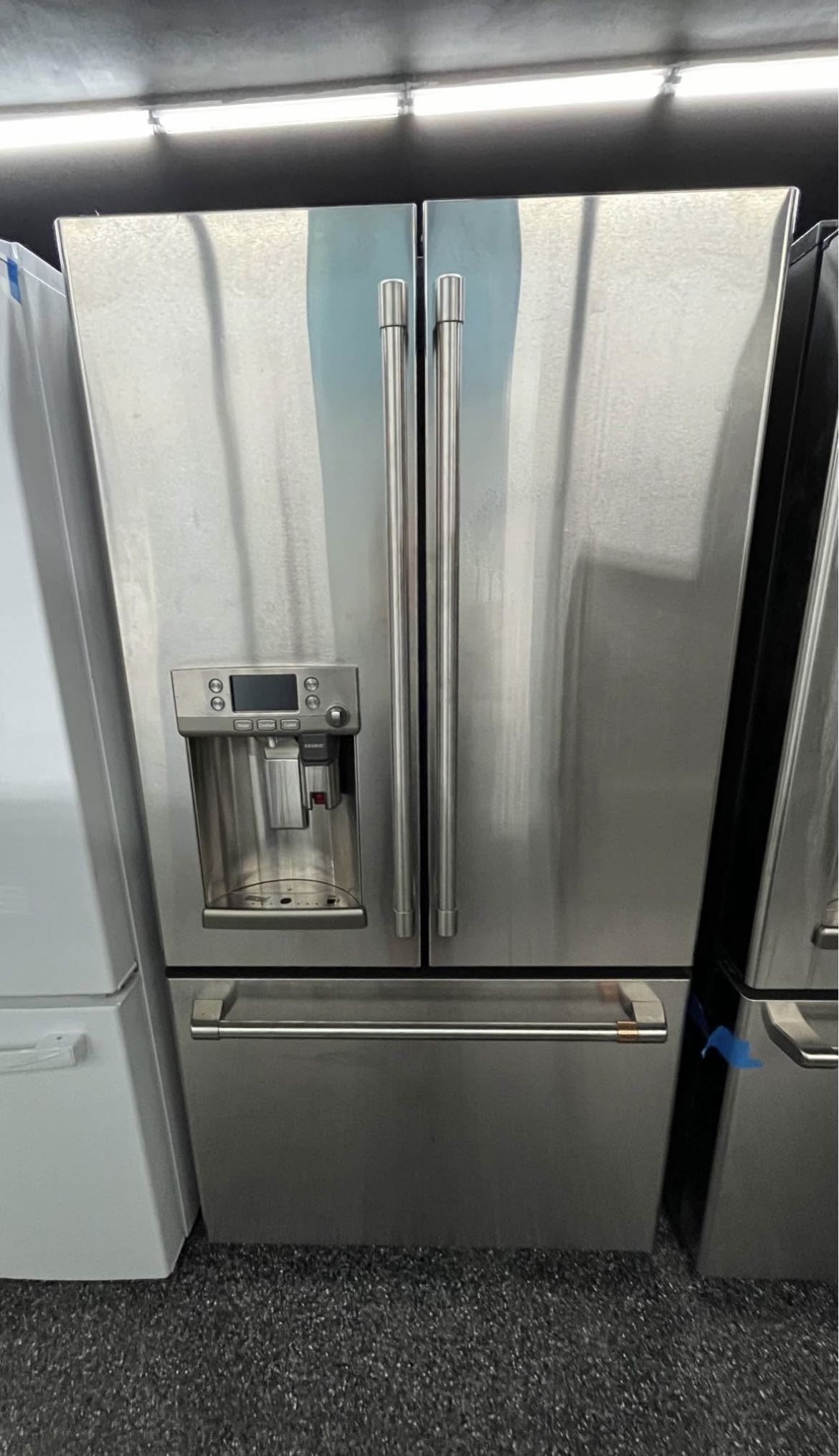 Open Box Cafe Counter Depth Stainless Steel Refrigerator With Keurig
