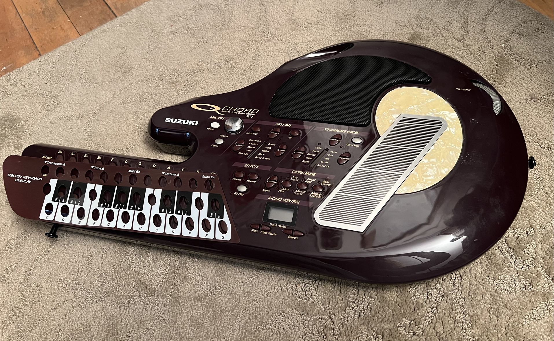Suzuki QChord Digital Guitar