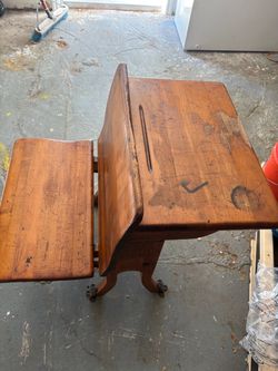 Hickory Handle & MFG Co Companion antique cast iron and wood student desk