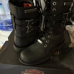 Woman, Harley Davidson Boots