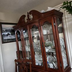China cabinet 