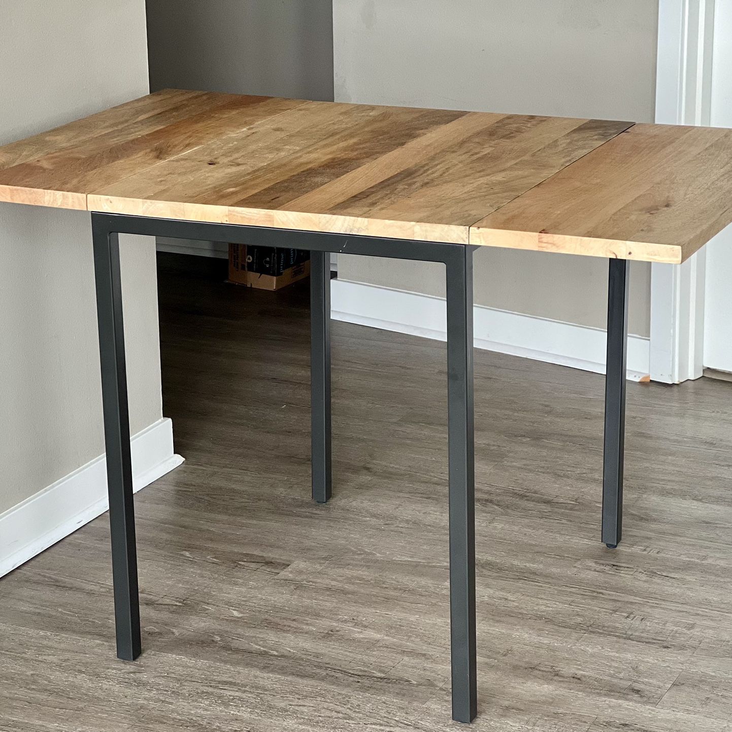 West Elm expandable dining table, CONTRACT GRADE