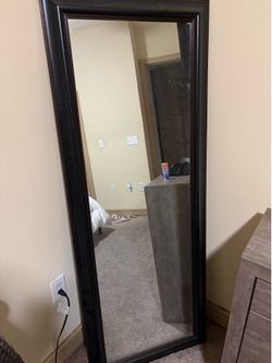 TALL MIRROR MOVING OUT