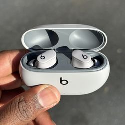 Beats Studio Buds