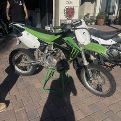 2006 KX 85