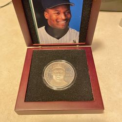 Bo Jackson Coin, Card And Wooden Box