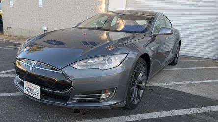 2012 Tesla Model S