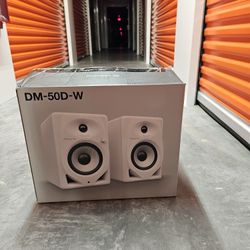 Pioneer DJ DM-50D Active 5-inch Desktop Monitor Speaker