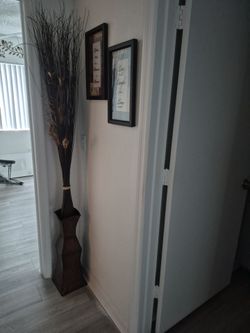 Vase and straw plant