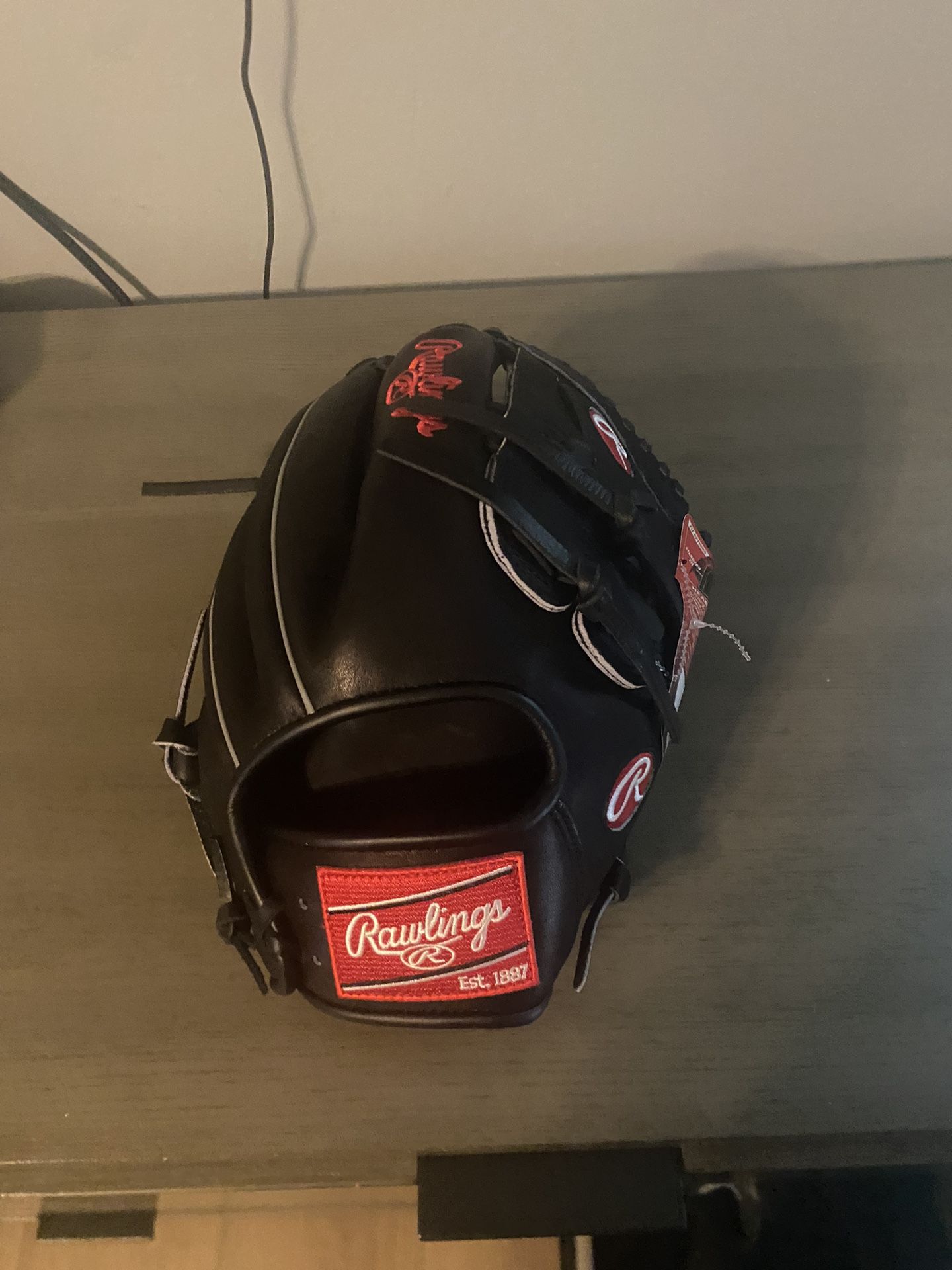 Rawlings Heart Of Hide Pitchers Glove