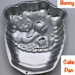 Wilton Easter Bunny in a Basket Cake Pan 1998