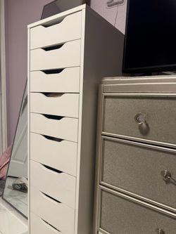 White drawer
