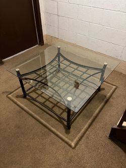 coffee table metal and glass not heavy rough glass used in very good condition