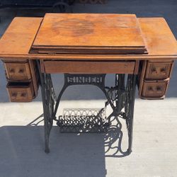 1900(Antique) Singer Sewing Machine Table