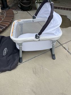 Bassinet /like new