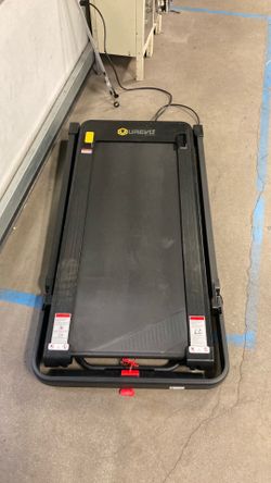 Curved sport treadmill