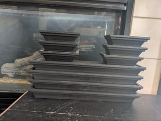 Thin wall shelves