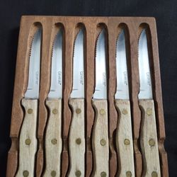 6 Vtg Carveraid Steak Knives(8.75" each) With Wooden Holder Made In Japan