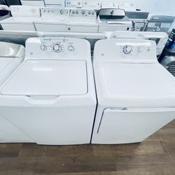 Ge White Washer And Dryer Set Like New 