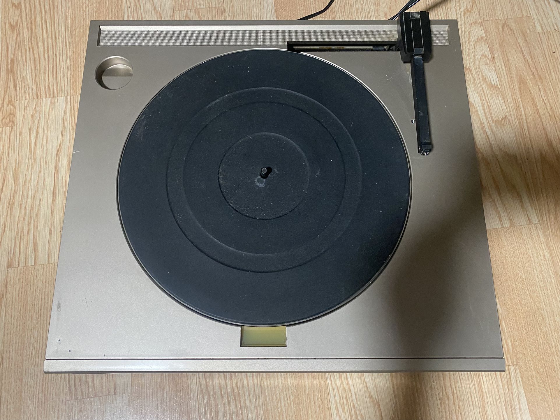 Marantz TT 475 Turntable
