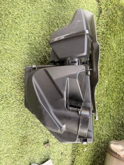 TOYOTA SUPRA 3.0 2020-2025 Intake Box Assembly OEM 