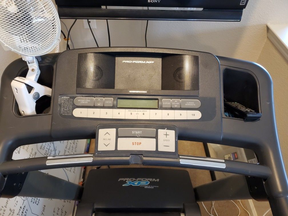PROFORM XP WEIGHTLOSS 620 TREADMILL for Sale in Modesto, CA OfferUp