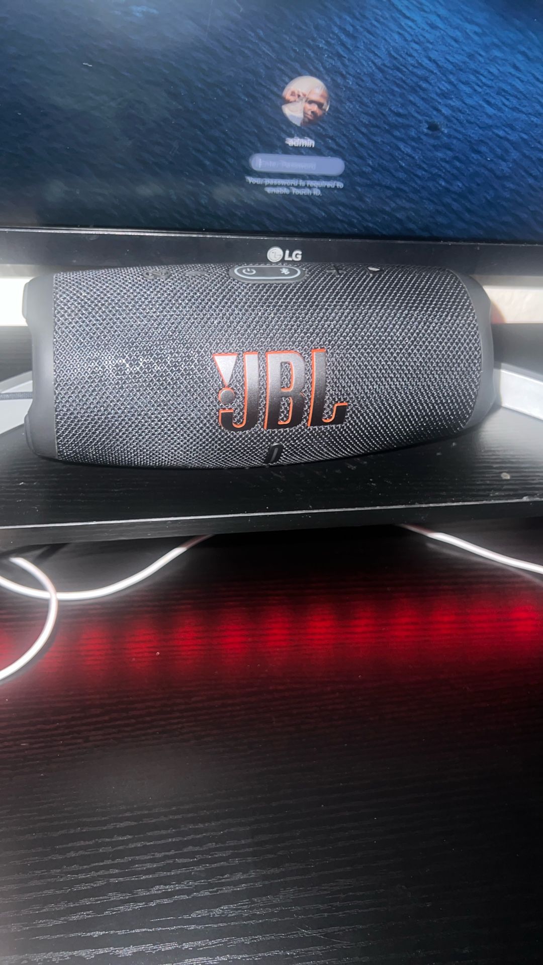 JBL charge 5