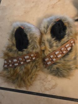 Size 9-10 kids slippers