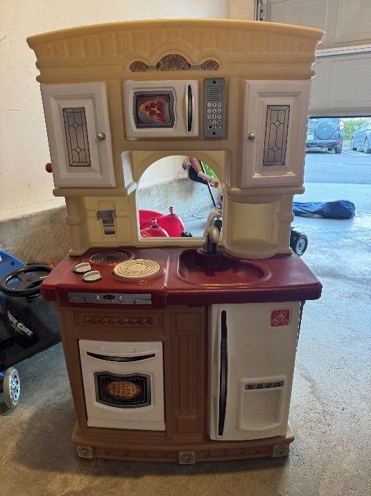 Kids Play Kitchen