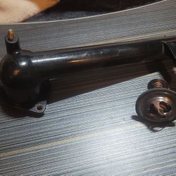 Toyota Sienna Thermostat And Housing 