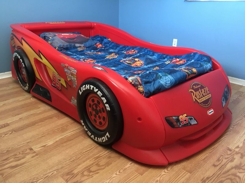 Little Tikes Rust Eze Lightning McQueen Twin Bed
