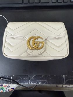 Gucci GG Marmont Matelassé leather