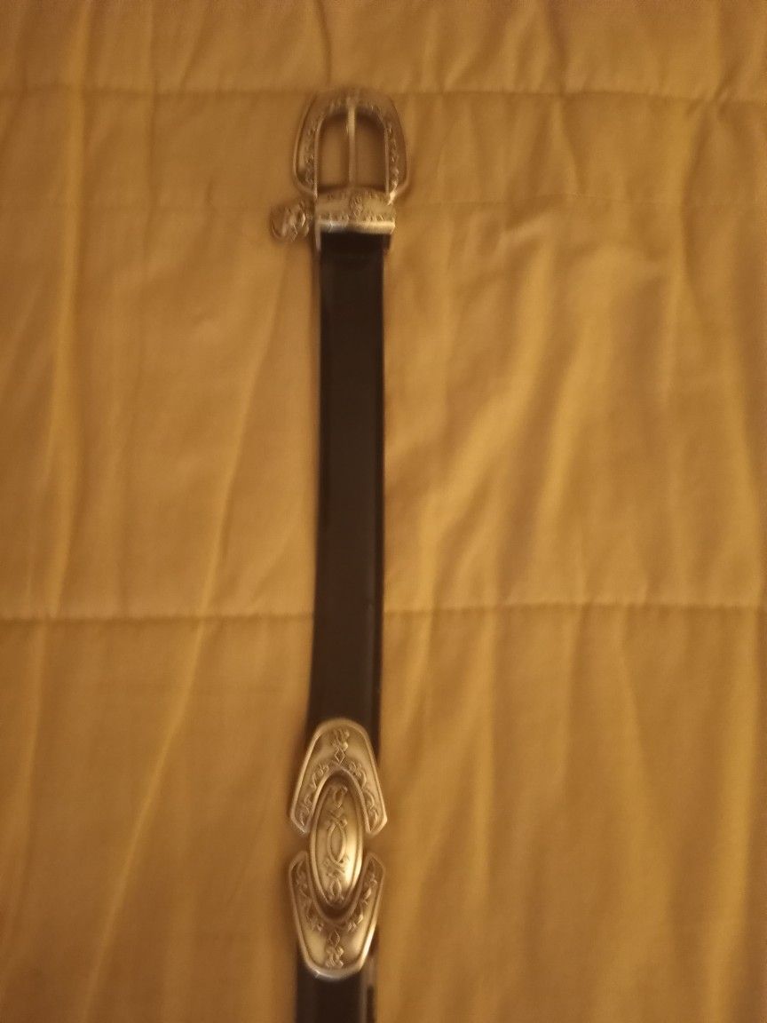Medium Black & Silver Stylish Belt.