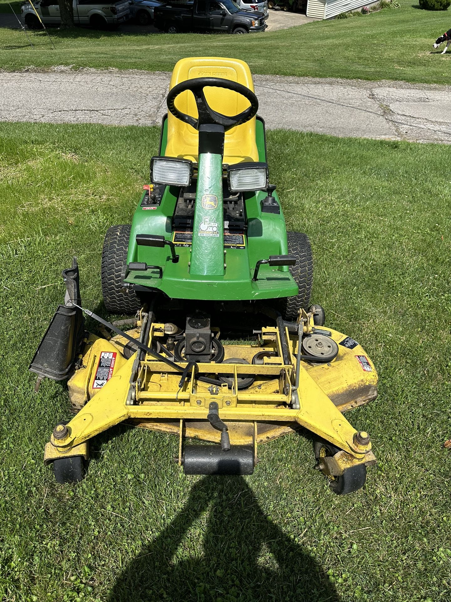 John Deere F725 48” Cut