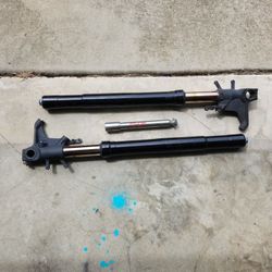 06/07 750 600 Gsxr Forks w/axle 