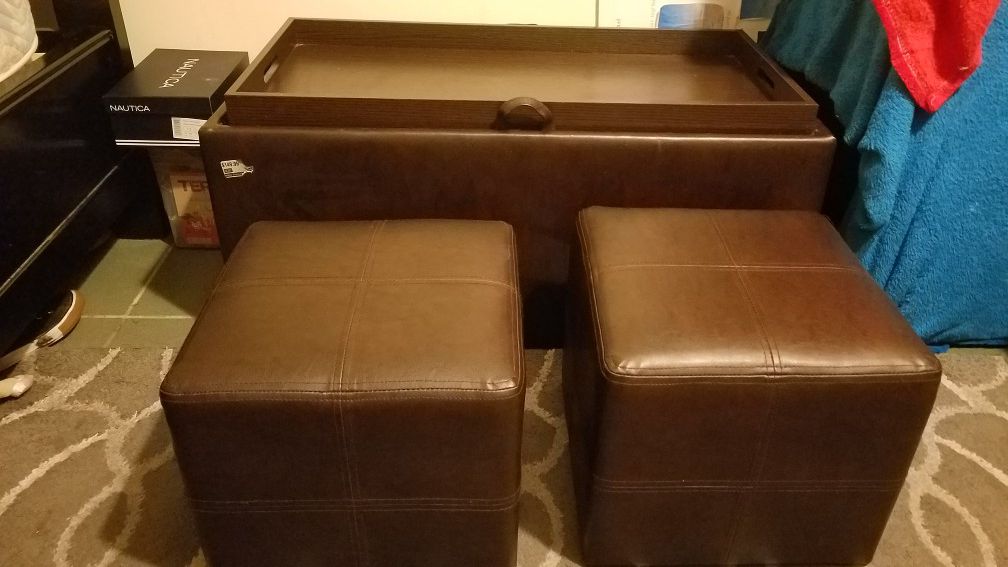 KIDS- OTTOMAN LARGE SPACE FOR TOYS OR CLOTHES etc