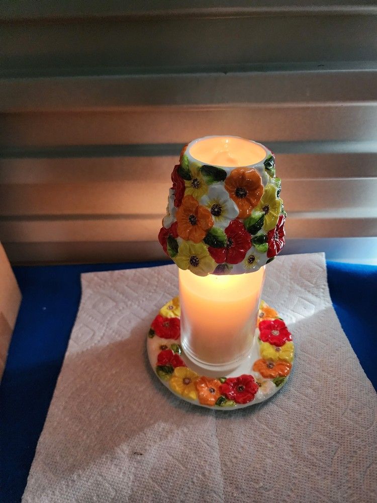 VINTAGE NEW  HOMCO Home  Interiors Ceramic Floral Candle Topper & Dish 2 PIECES