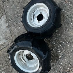 Sand quad paddles tire