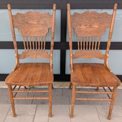 vintage solid oak dining side chairs! 