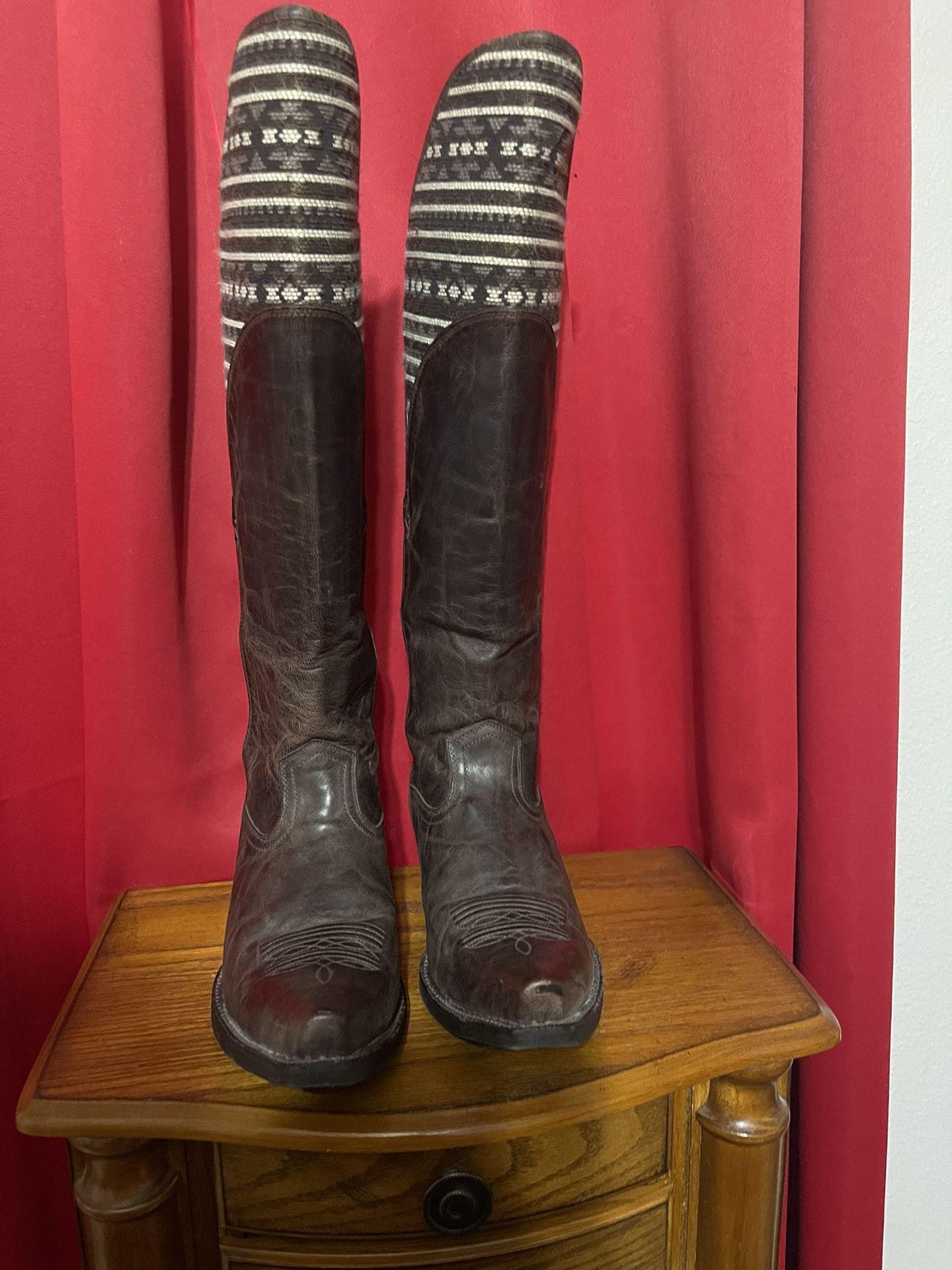 NEW WOMENS ARIAT BOOTS