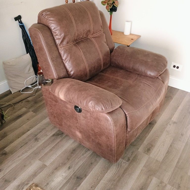 37.4" Wide Compact Microfiber Electric Recliner Chair