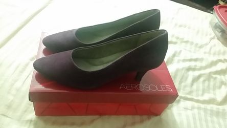 Aerosoles Suede Pumps