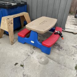 Little Tikes Picnic Table Kids  