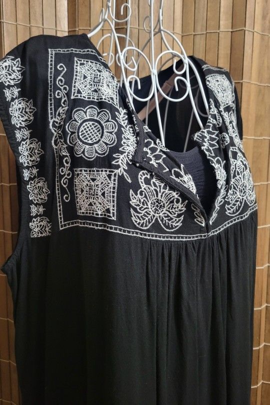 Woman's Dress