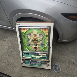 Vintage Pachinko Standing Pinball Plinko Game