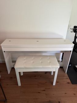 Lagrima Electric Piano with Bench