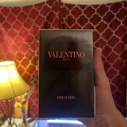 VALENTINO Cologne